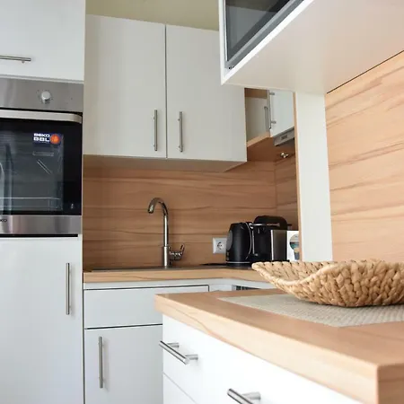 Stichauner * Tschoran