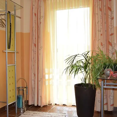 Stichauner Apartment Tschoran