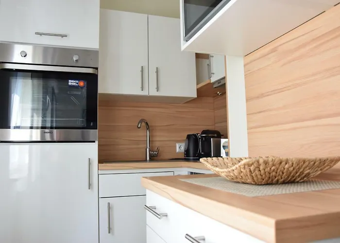 Stichauner * Tschoran